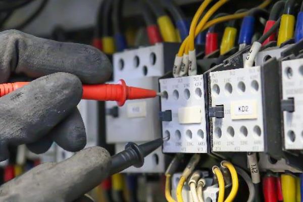 retrofit elektroanlagen modernisierung schaltschrank steuerung